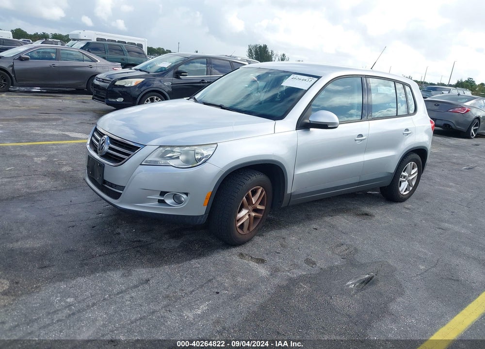 2010 VOLKSWAGEN TIGUAN S/SE/SEL/WOLFSBURG EDITION VIN: WVGBV7AX5AW525676