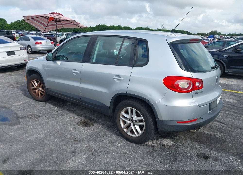 2010 VOLKSWAGEN TIGUAN S/SE/SEL/WOLFSBURG EDITION VIN: WVGBV7AX5AW525676