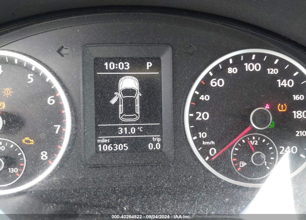 2010 VOLKSWAGEN TIGUAN S/SE/SEL/WOLFSBURG EDITION VIN: WVGBV7AX5AW525676