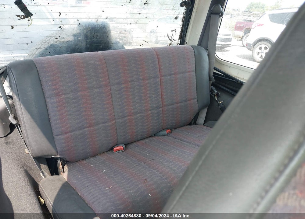 2000 JEEP WRANGLER SPORT VIN: 1J4FA49S2YP755232
