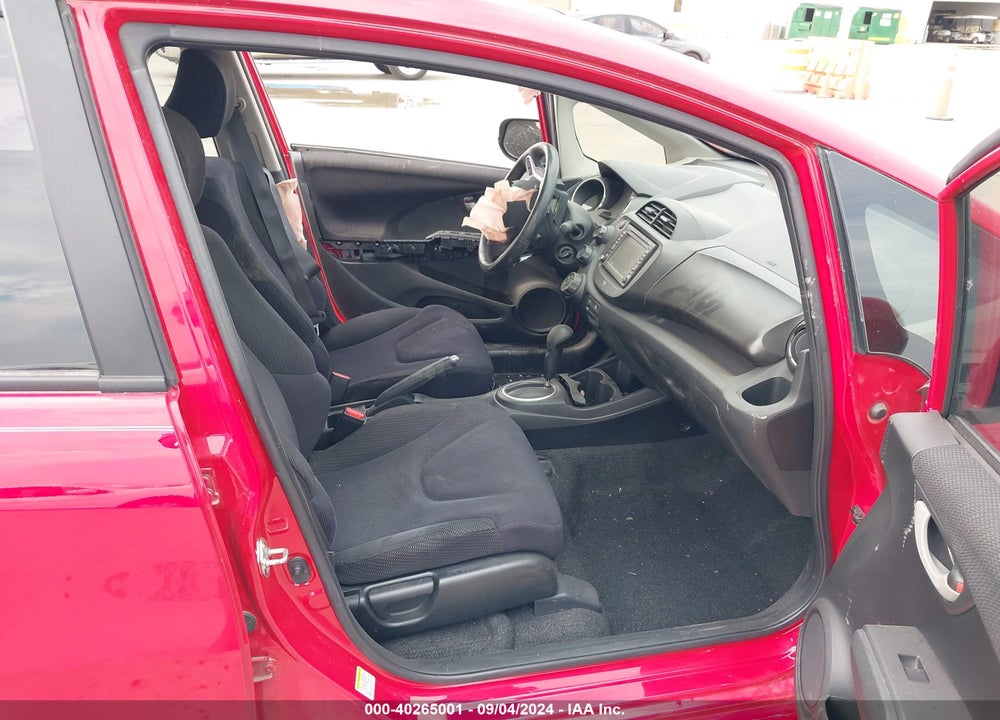 2013 HONDA FIT SPORT VIN: JHMGE8H68DC078780