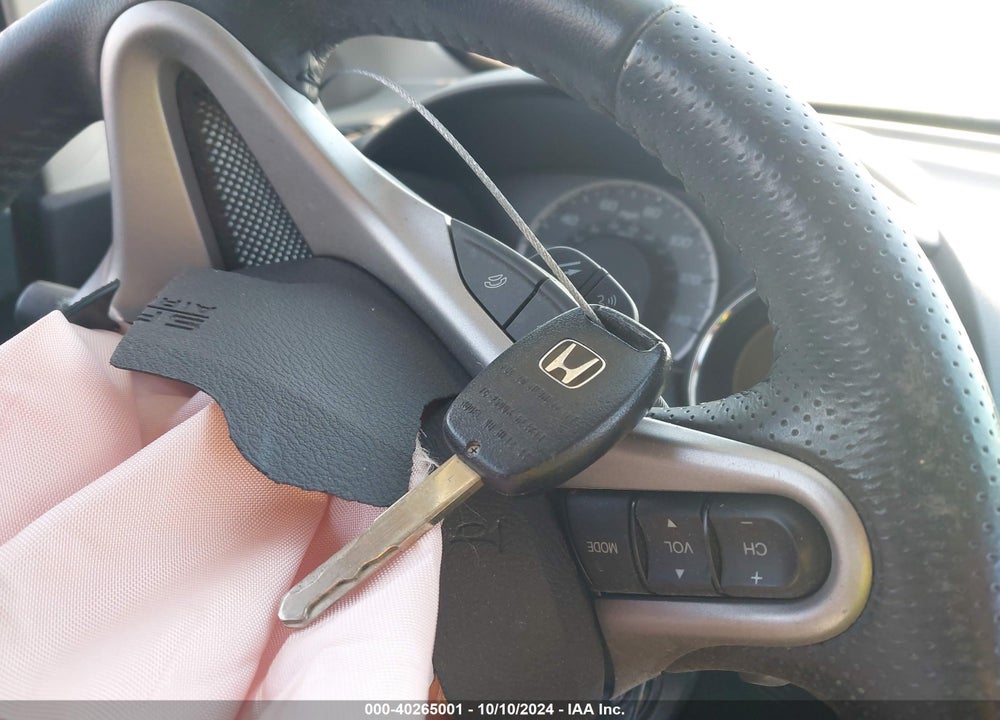 2013 HONDA FIT SPORT VIN: JHMGE8H68DC078780