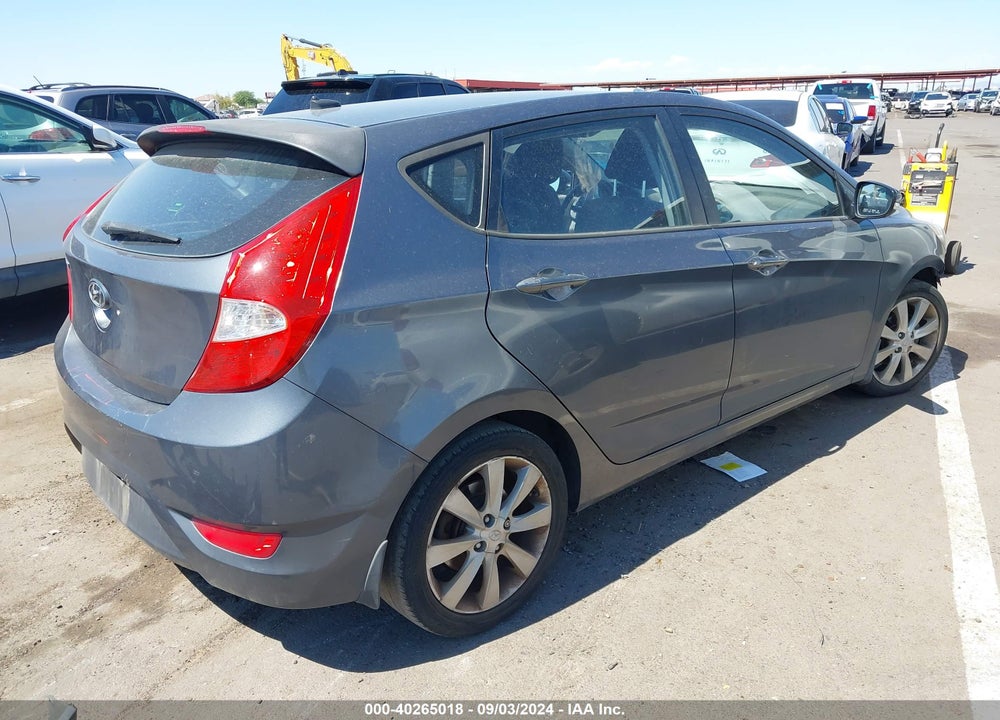 2013 HYUNDAI ACCENT SE VIN: KMHCU5AE7DU077984