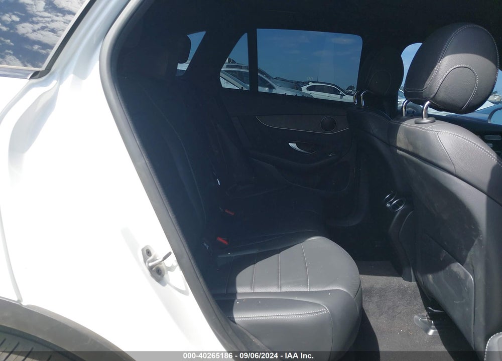 2022 MERCEDES-BENZ GLC 300 SUV VIN: W1N0G8DB2NV394352