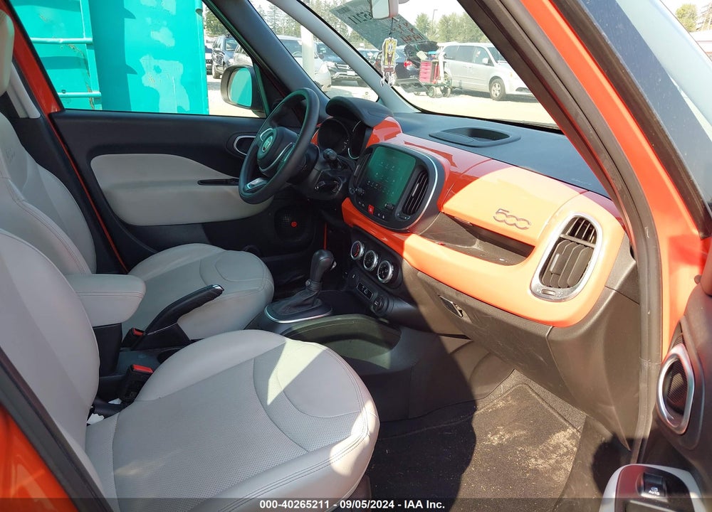 2019 FIAT 500L VIN: ZFBNFADH4KZ042117