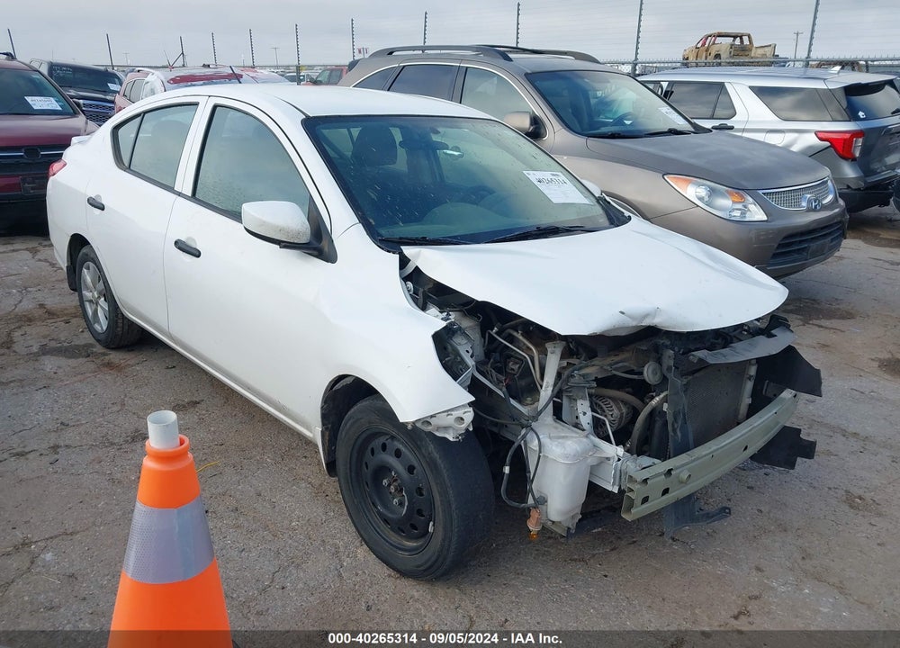 2018 NISSAN VERSA 1.6 S+ VIN: 3N1CN7AP2JL828948