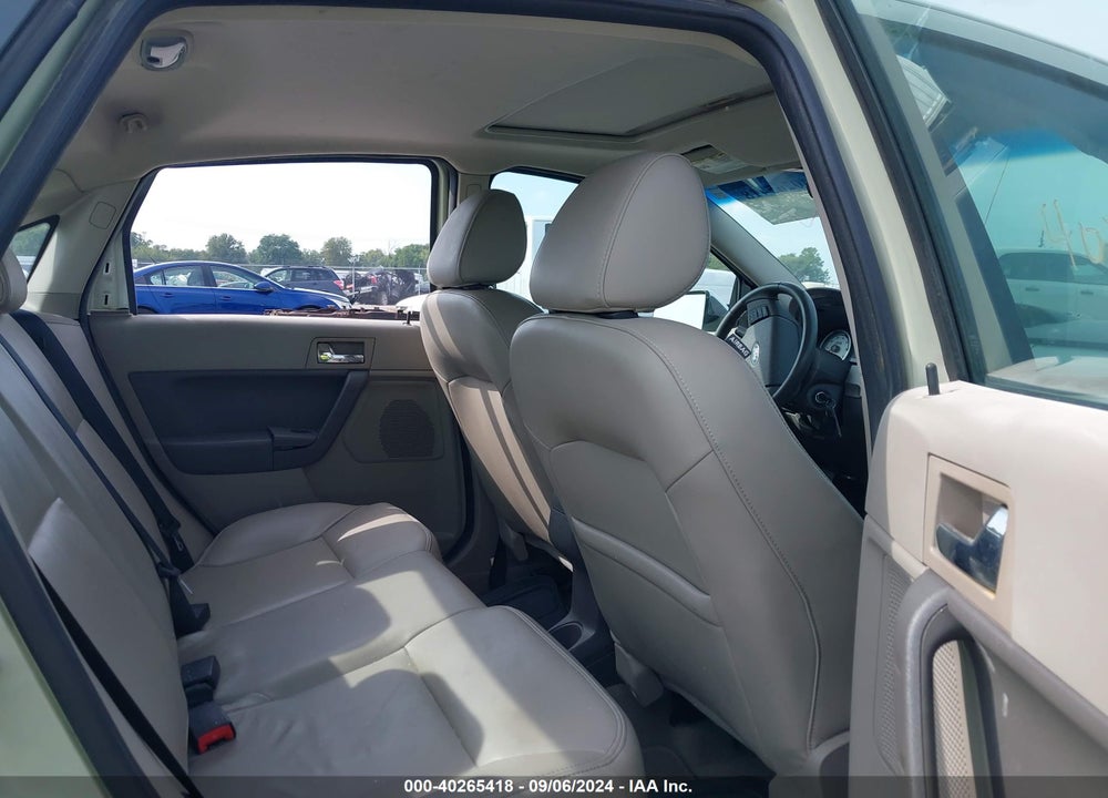2010 FORD FOCUS SEL VIN: 1FAHP3HN9AW206258