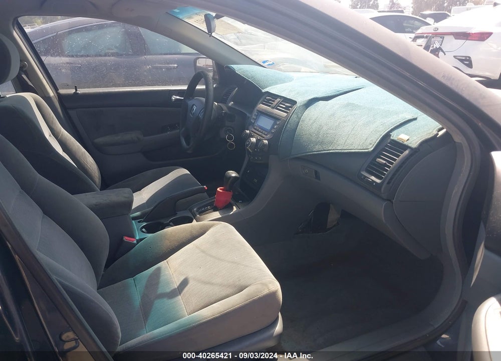 2005 HONDA ACCORD 2.4 LX VIN: 1HGCM56425A161669