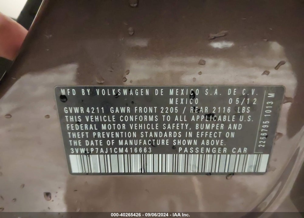 2012 VOLKSWAGEN JETTA 2.5L SEL VIN: 3VWLP7AJ1CM416663