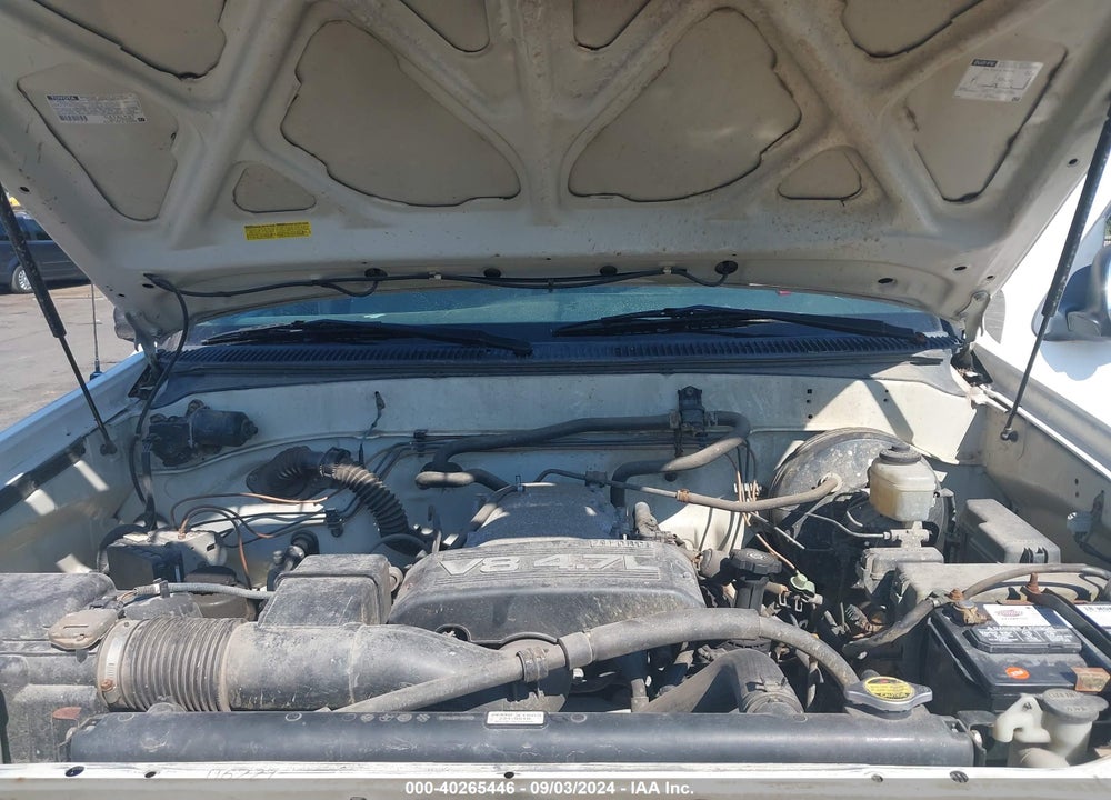 2004 TOYOTA TUNDRA SR5 V8 VIN: 5TBDT441X4S466078