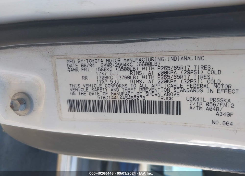 2004 TOYOTA TUNDRA SR5 V8 VIN: 5TBDT441X4S466078