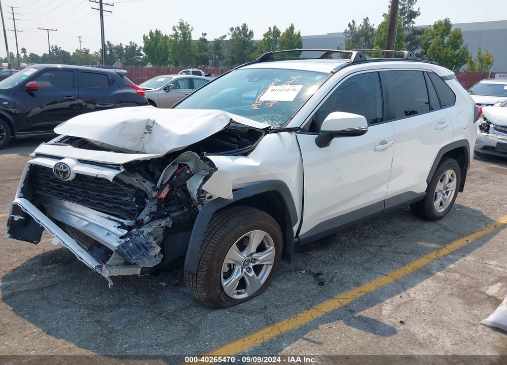 2020 TOYOTA RAV4 XLE VIN: 2T3W1RFV1LW073327