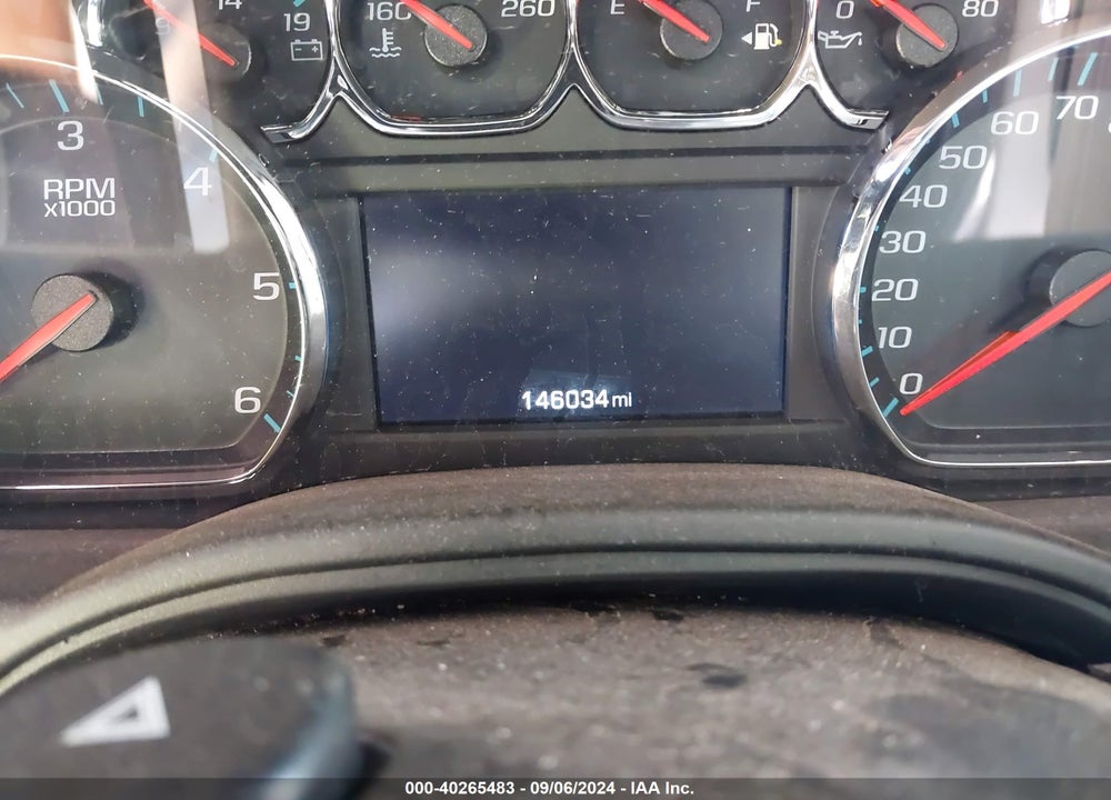 2019 CHEVROLET SUBURBAN LT VIN: 1GNSKHKCXKR227288