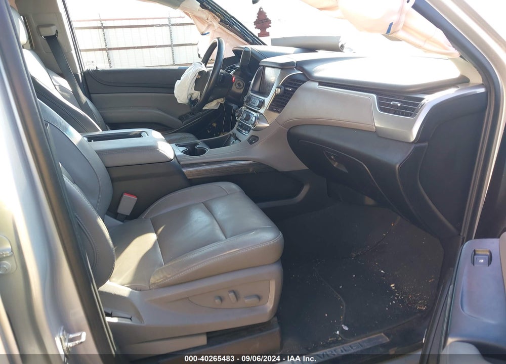 2019 CHEVROLET SUBURBAN LT VIN: 1GNSKHKCXKR227288