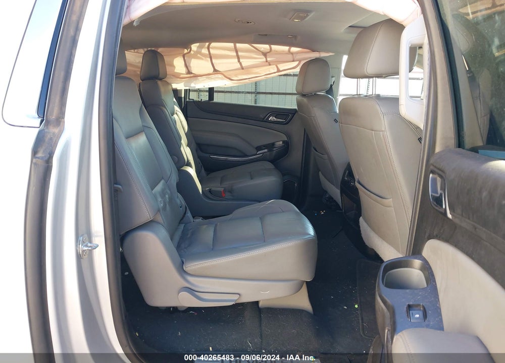 2019 CHEVROLET SUBURBAN LT VIN: 1GNSKHKCXKR227288