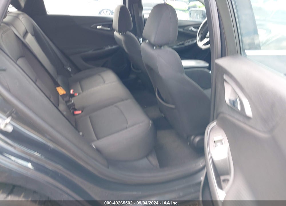 2018 CHEVROLET MALIBU LT VIN: 1G1ZD5ST0JF238860