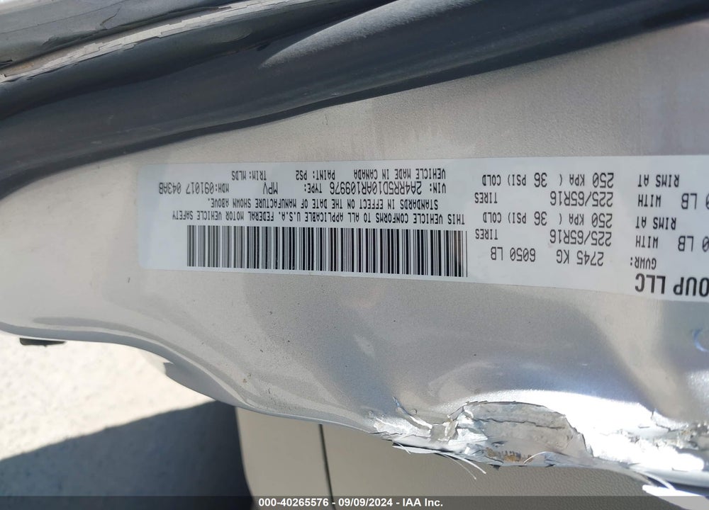 2010 CHRYSLER TOWN & COUNTRY TOURING VIN: 2A4RR5D10AR109976