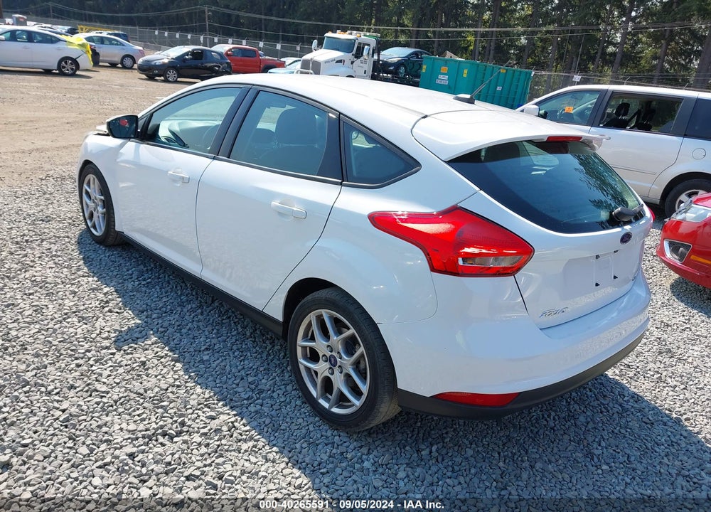 2015 FORD FOCUS SE VIN: 1FADP3K25FL361797
