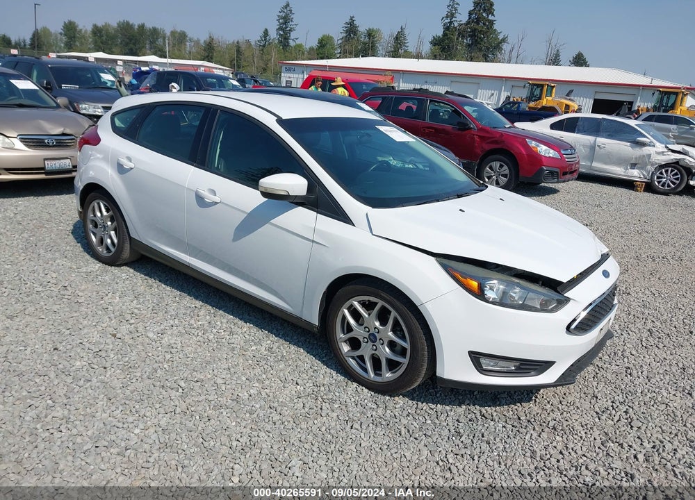 2015 FORD FOCUS SE VIN: 1FADP3K25FL361797