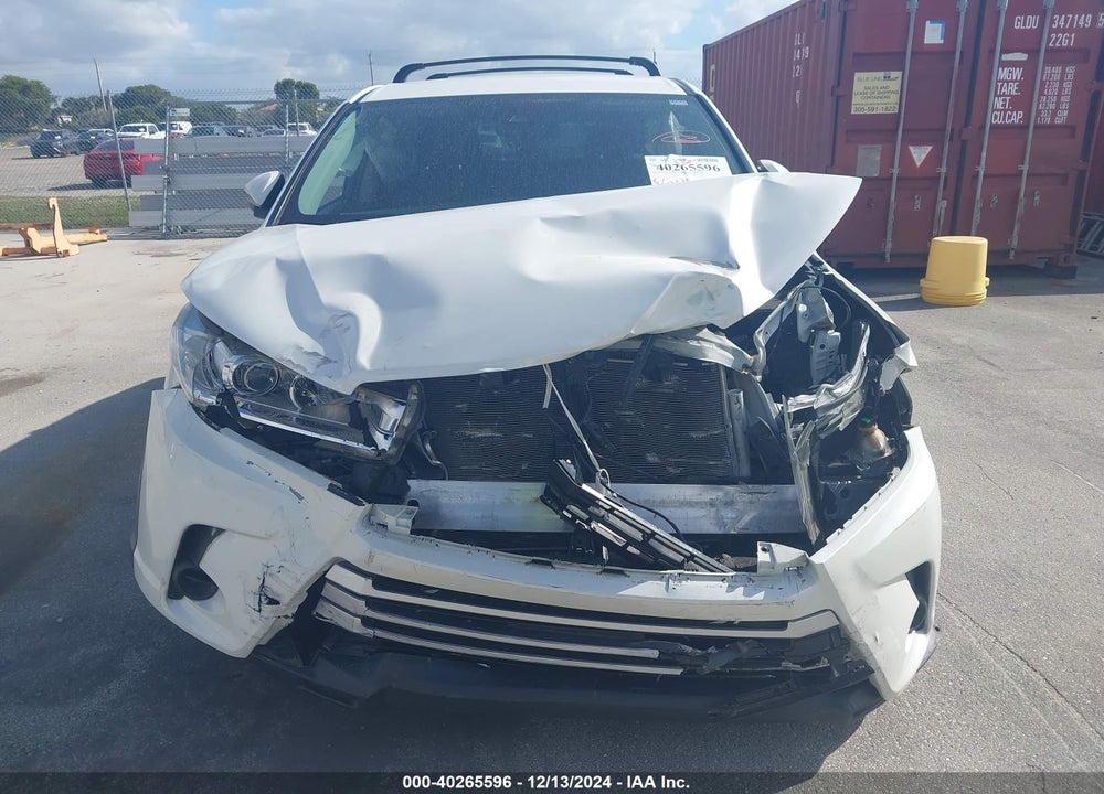 2019 TOYOTA HIGHLANDER LE VIN: 5TDZARFH7KS052764