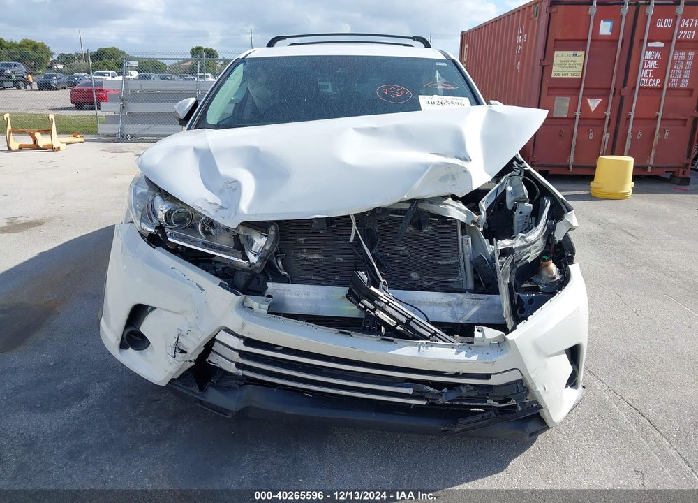 2019 TOYOTA HIGHLANDER LE VIN: 5TDZARFH7KS052764