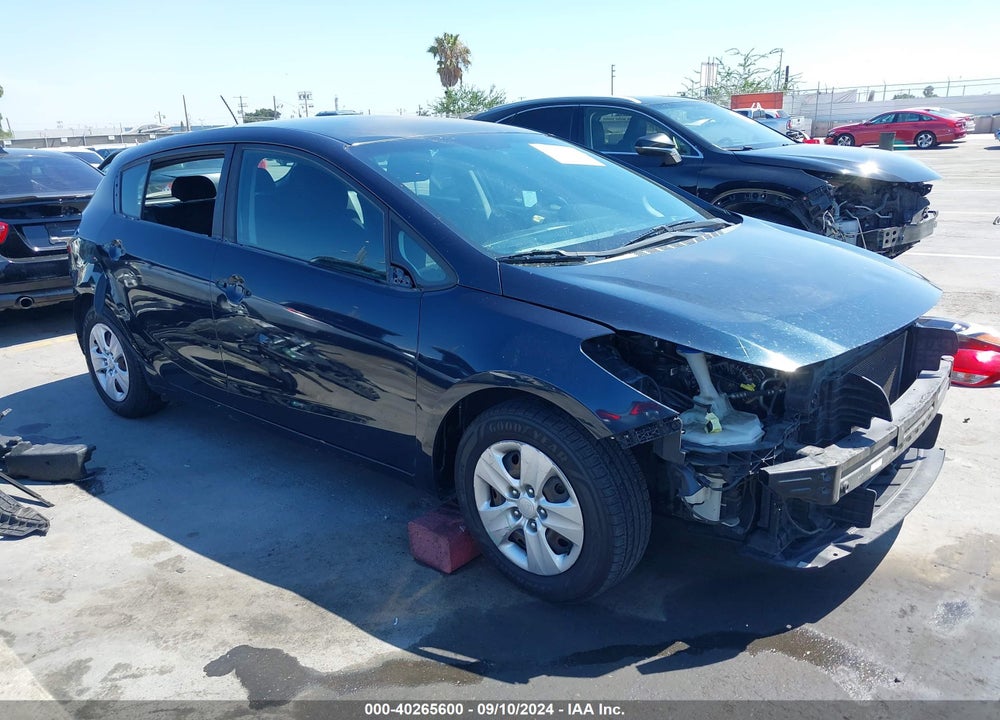 2017 KIA FORTE LX VIN: KNAFK5A85H5678986