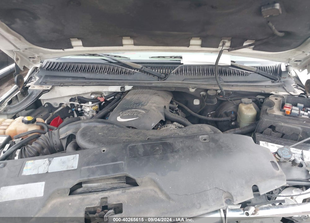 2002 CHEVROLET SUBURBAN 1500 LT VIN: 3GNEC16Z22G139741