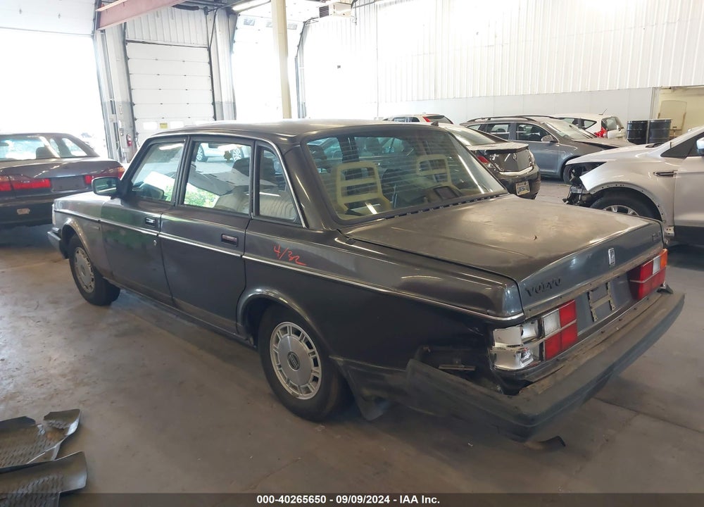 1991 VOLVO 240 VIN: YV1AA8846M1453623