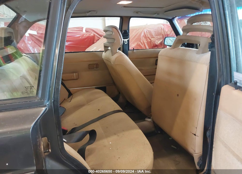 1991 VOLVO 240 VIN: YV1AA8846M1453623