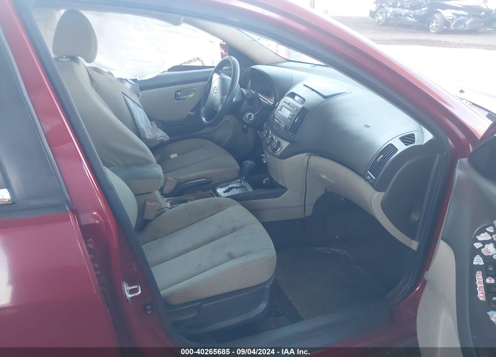 2010 HYUNDAI ELANTRA GLS VIN: KMHDU4AD7AU126795
