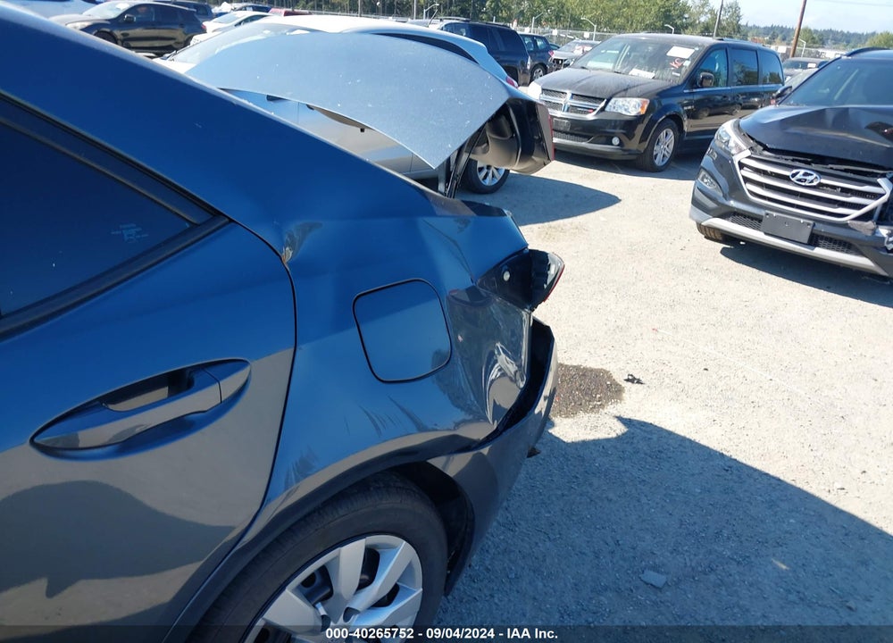 2016 TOYOTA COROLLA VIN: 2T1BURHE7GC697801