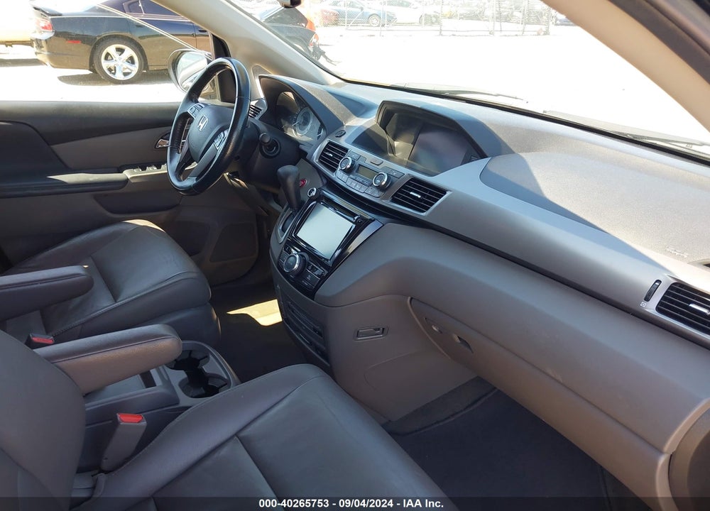 2015 HONDA ODYSSEY VIN: 5FNRL5H69FB055982