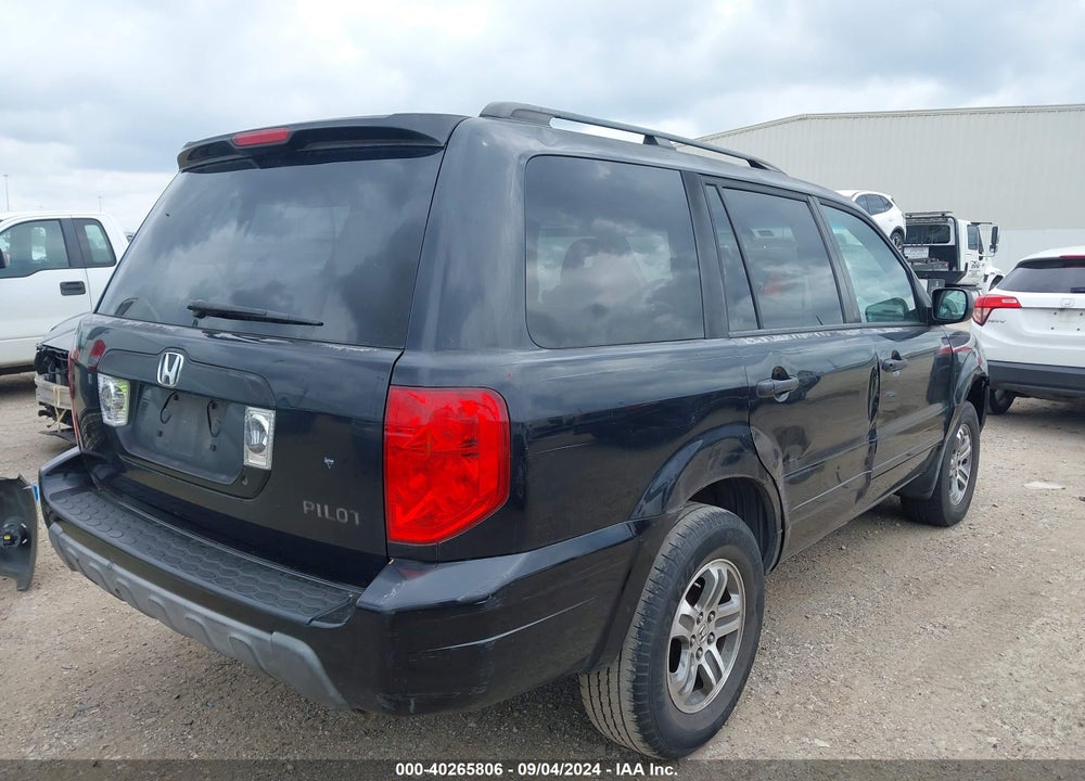 2005 HONDA PILOT EX-L VIN: 5FNYF18535B040945