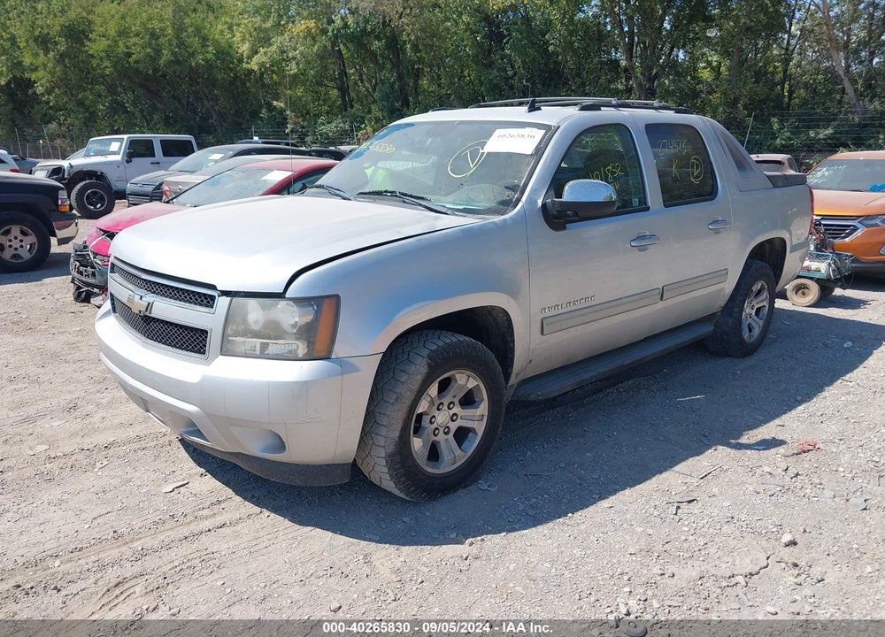 2011 CHEVROLET AVALANCHE 1500 LS VIN: 3GNTKEE35BG274873