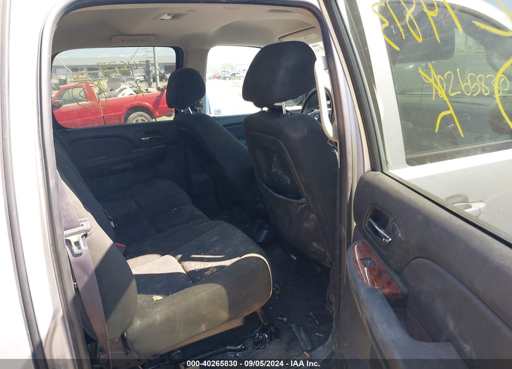 2011 CHEVROLET AVALANCHE 1500 LS VIN: 3GNTKEE35BG274873