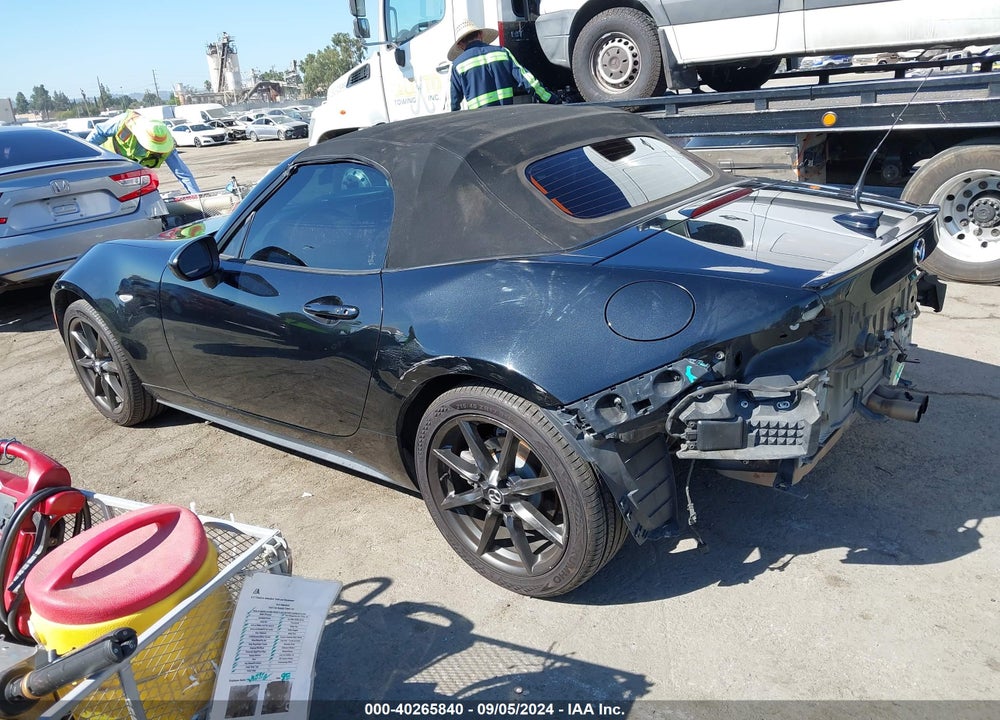2017 MAZDA MX-5 MIATA CLUB VIN: JM1NDAC77H0121855