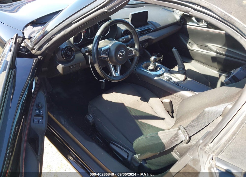 2017 MAZDA MX-5 MIATA CLUB VIN: JM1NDAC77H0121855