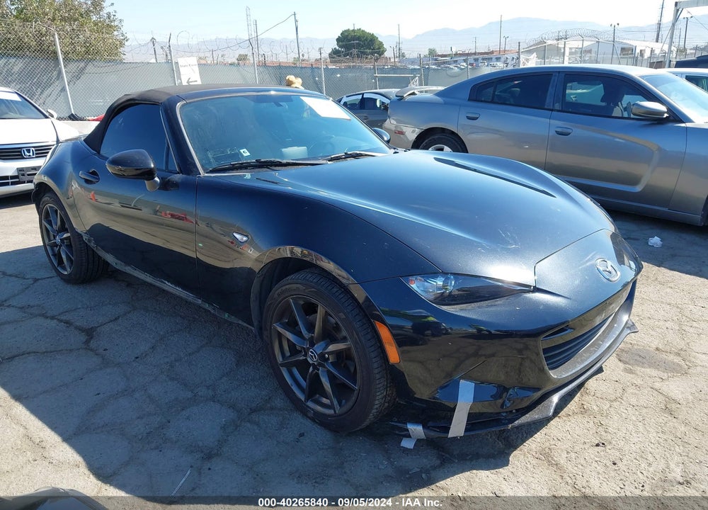 2017 MAZDA MX-5 MIATA CLUB VIN: JM1NDAC77H0121855