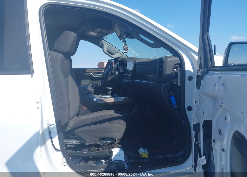 2023 CHEVROLET SILVERADO 1500 4WD SHORT BED RST VIN: 2GCUDEED8P1116754