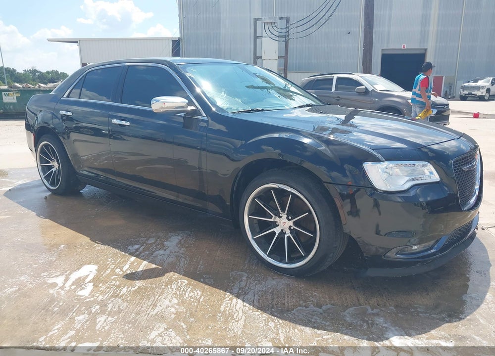 2017 CHRYSLER 300C VIN: 2C3CCAEG4HH566335