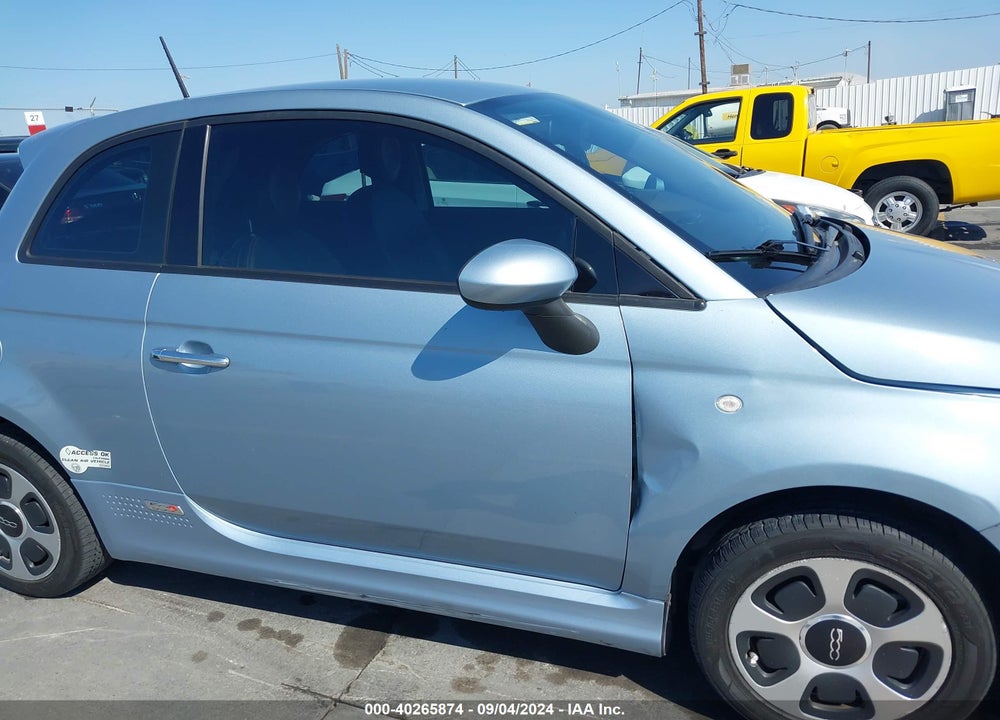 2015 FIAT 500E BATTERY ELECTRIC VIN: 3C3CFFGE4FT749724