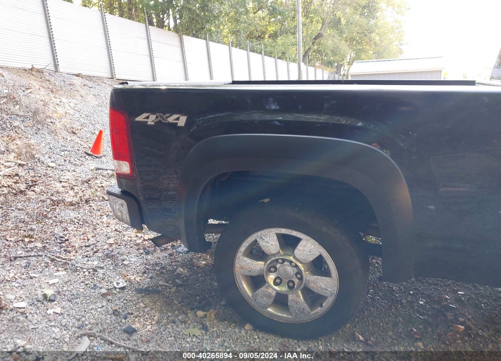 2011 GMC SIERRA 1500 SLE VIN: 1GTR2VE36BZ125665