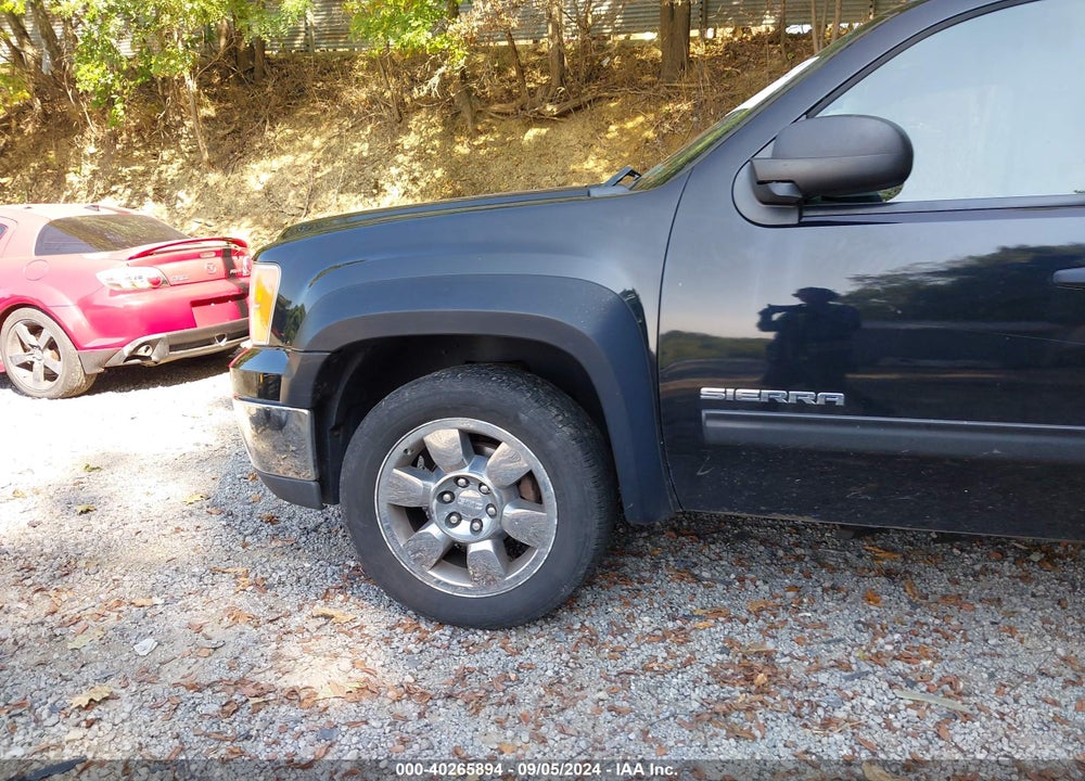 2011 GMC SIERRA 1500 SLE VIN: 1GTR2VE36BZ125665