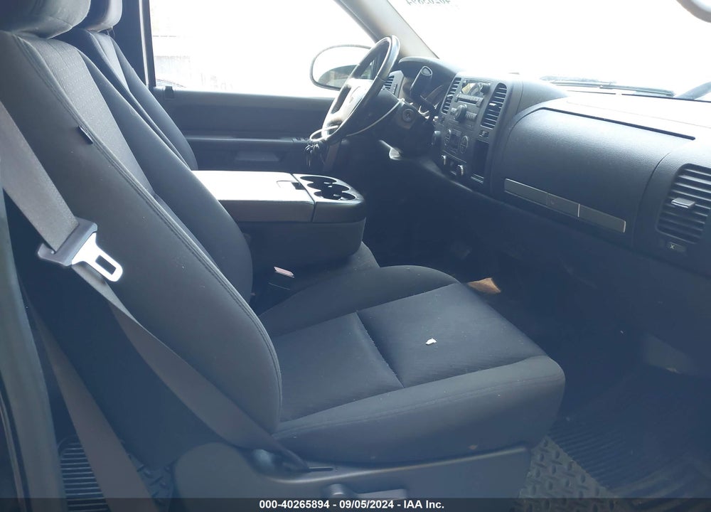 2011 GMC SIERRA 1500 SLE VIN: 1GTR2VE36BZ125665