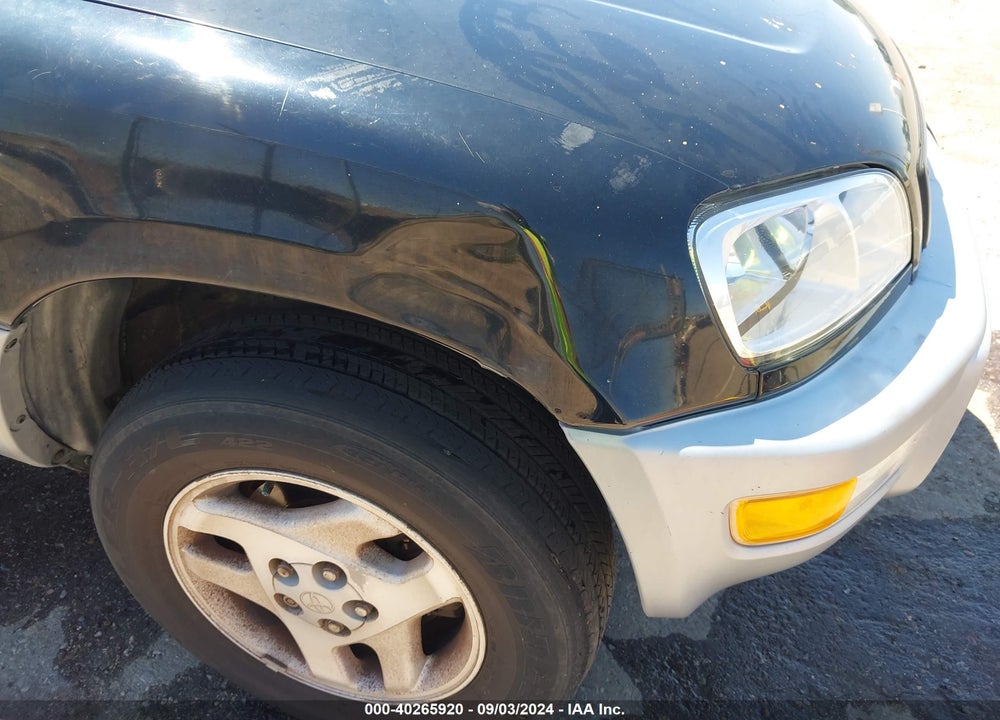 1998 TOYOTA RAV4 VIN: JT3HP10V3W7088823