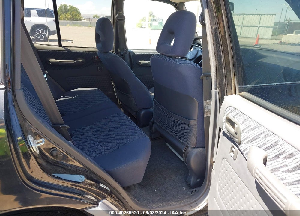 1998 TOYOTA RAV4 VIN: JT3HP10V3W7088823