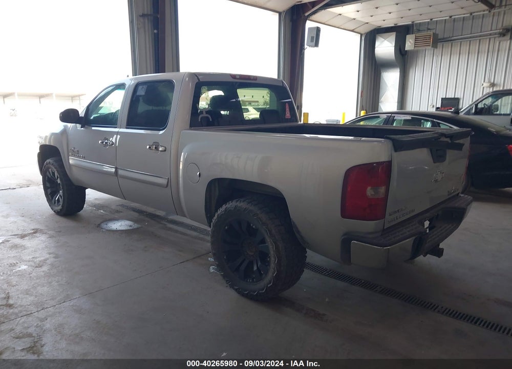 2011 CHEVROLET SILVERADO 1500 LT VIN: 3GCPCSE05BG140506