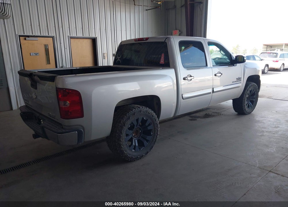 2011 CHEVROLET SILVERADO 1500 LT VIN: 3GCPCSE05BG140506