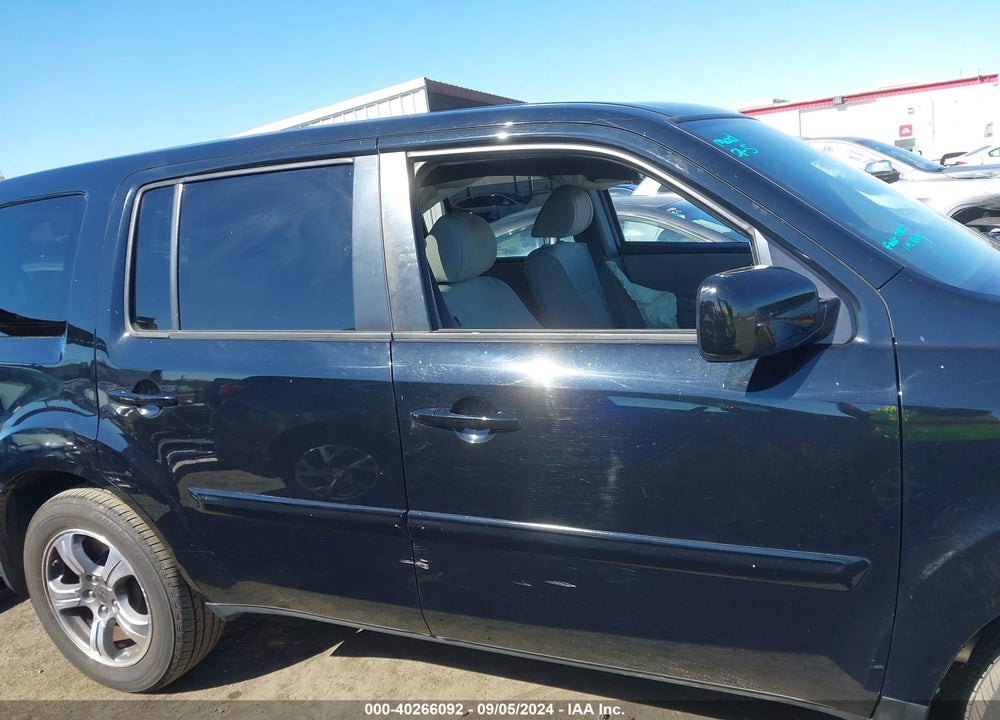 2015 HONDA PILOT SE VIN: 5FNYF4H36FB012915