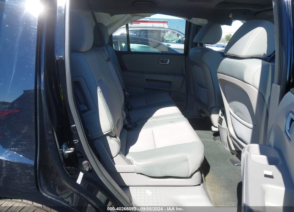 2015 HONDA PILOT SE VIN: 5FNYF4H36FB012915